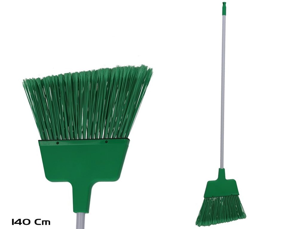 [149372] ESCOBA JARDIN VERDE 32 X 34.5 CM